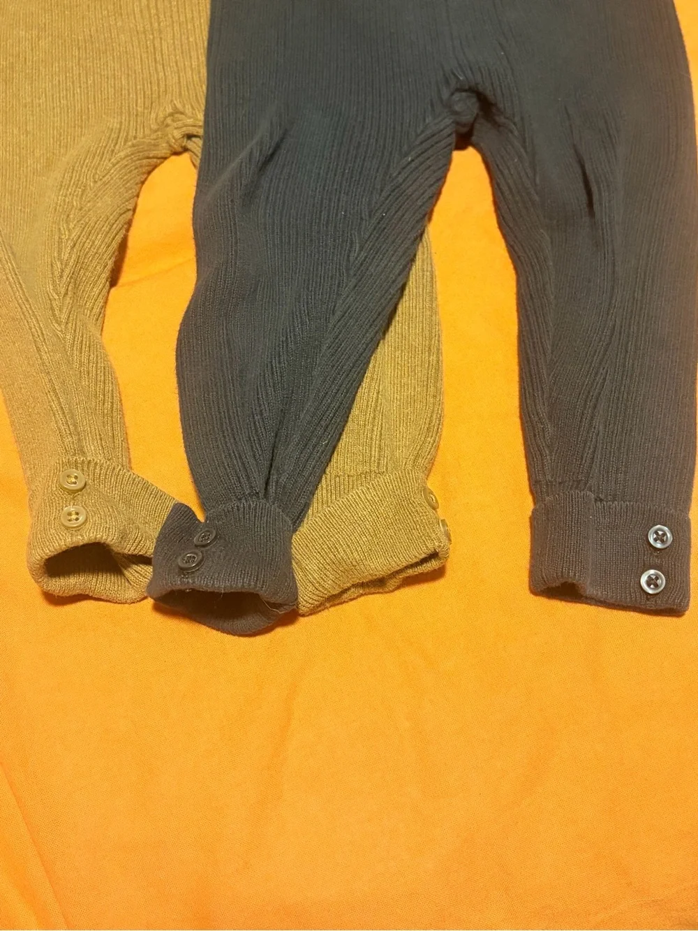 Baby Gap 2-Pack Ribbed Knit Leggings 12-18M Black & Camel Button Cuff